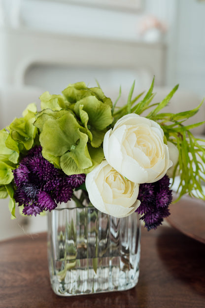 Sedum Mixed of Ranunculus and Hydrangea